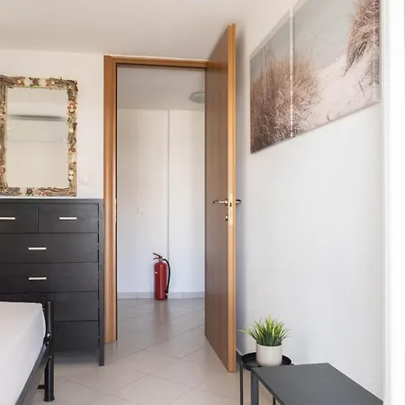 Apollo Sea Side Maisonette, Holiday home