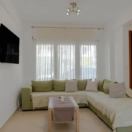 Apollo Sea Side Maisonette, *